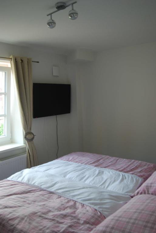 Haus Adria Apartment Шлесвиг Екстериор снимка